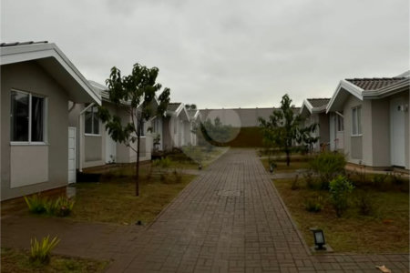 Casa à venda com 2 quartos no condomínio Alea, Iperó - SP