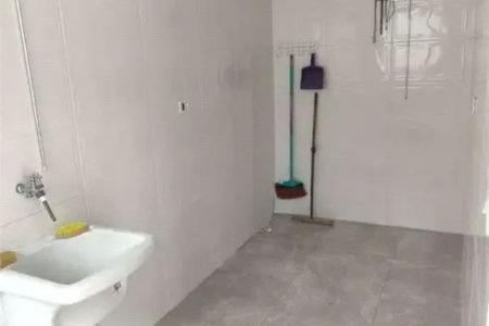 Sobrado à venda com 4 quartos, sendo 2 suítes,  em Lapa, São Paulo, SP