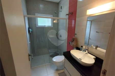 Casa à venda com 5 quartos, sendo 3 suítes, no condomínio Ibiaram 1, Itupeva - SP