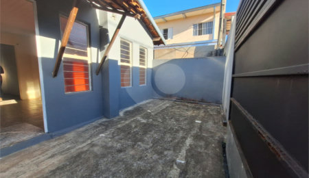 Casa à venda com 2 quartos em Vila Hungria, Itapetininga, SP