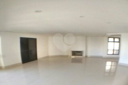Apartamento à venda com 3 suítes em Vila Suzana, São Paulo, SP