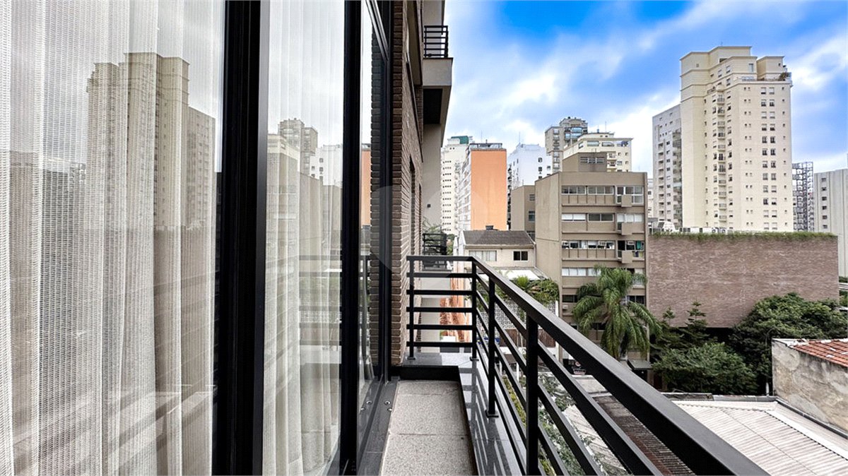 Apartamento à venda ou para alugar com 2 suítes em Cerqueira César, São Paulo, SP