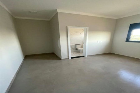 Casa à venda com 3 quartos, sendo 1 suíte, no condomínio Vila Paraty, Indaiatuba - SP