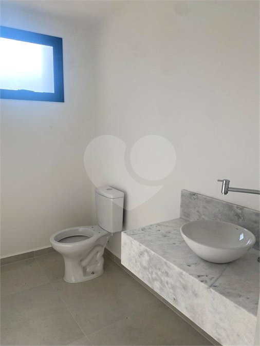 Casa à venda com 2 suítes no condomínio Vila Ilha de Creta, Valinhos - SP