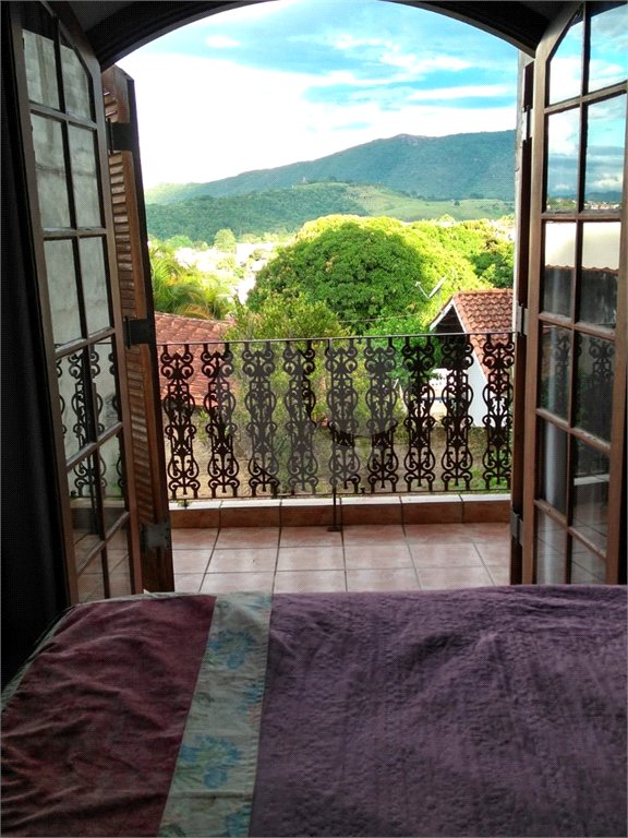 Casa à venda com 4 quartos, sendo 2 suítes, em Jardim Paulista, Atibaia, SP