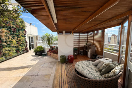 Triplex à venda com 4 suítes em Santa Teresinha, São Paulo, SP