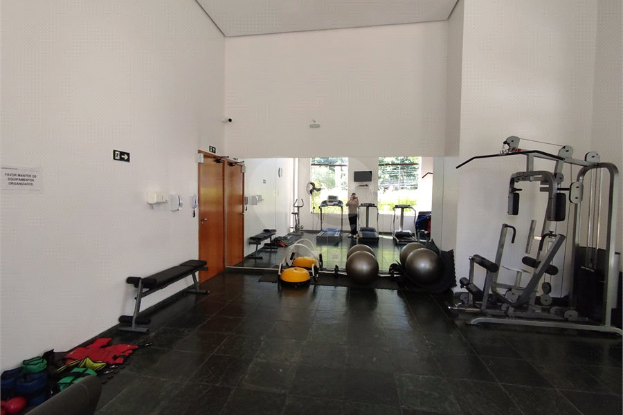 Apartamento para alugar com 3 quartos, sendo 1 suíte, em Morumbi, São Paulo, SP