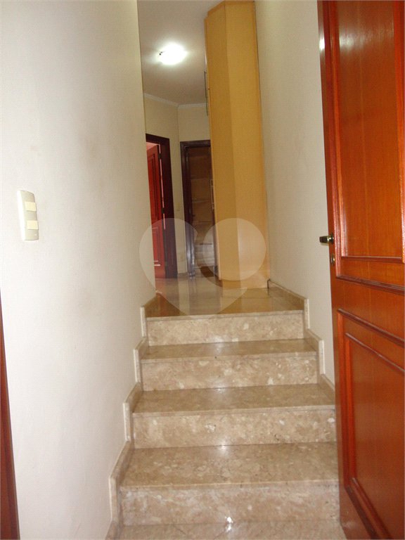 Casa à venda com 3 quartos, sendo 1 suíte, em Santa Marina, Valinhos, SP