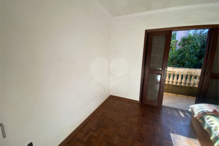 Casa à venda com 3 quartos, sendo 1 suíte, em Parque Residencial Monte Carlo, Ponta Porã, MS
