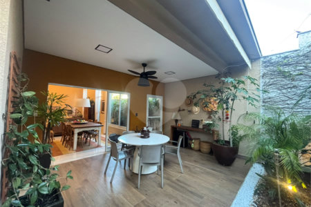 Casa à venda com 3 suítes no condomínio Residencial Chácara Ondina, Sorocaba - SP
