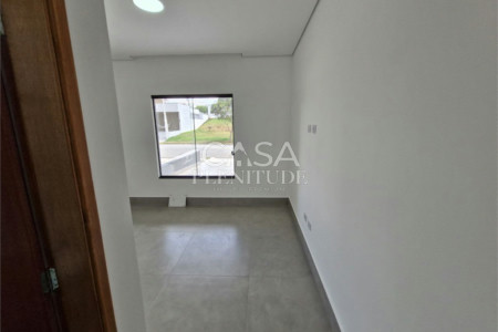 Casa em condomínio à venda com 3 quartos, sendo 1 suíte, em Cajuru do Sul, Sorocaba, SP