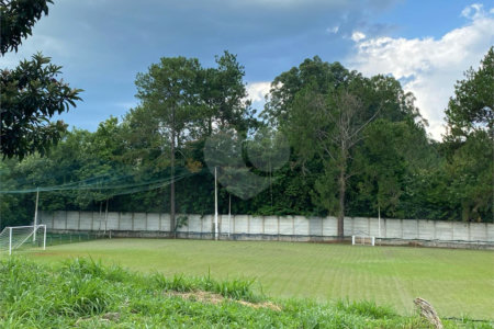 Casa à venda com 4 quartos, sendo 3 suítes,  no condomínio Jardim das Palmeiras, Bragança Paulista - SP