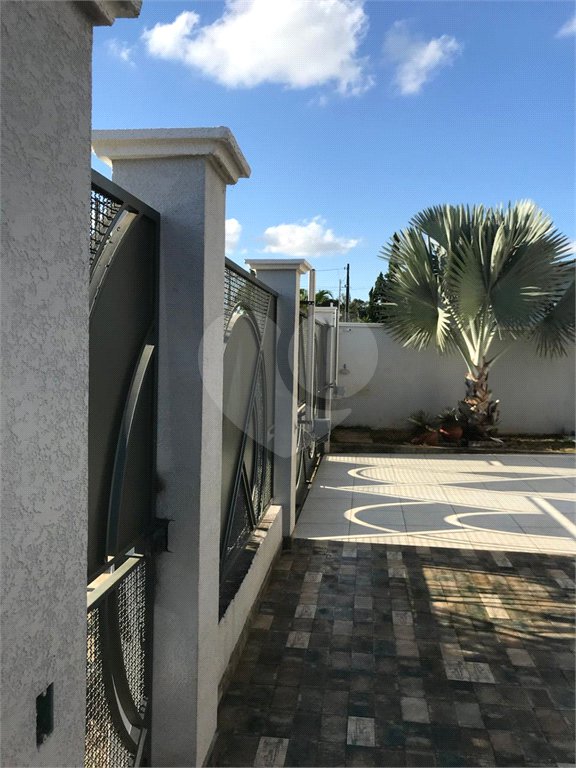 Casa à venda com 5 quartos, sendo 3 suítes, em Loteamento Jardim Morumbi, Atibaia, SP