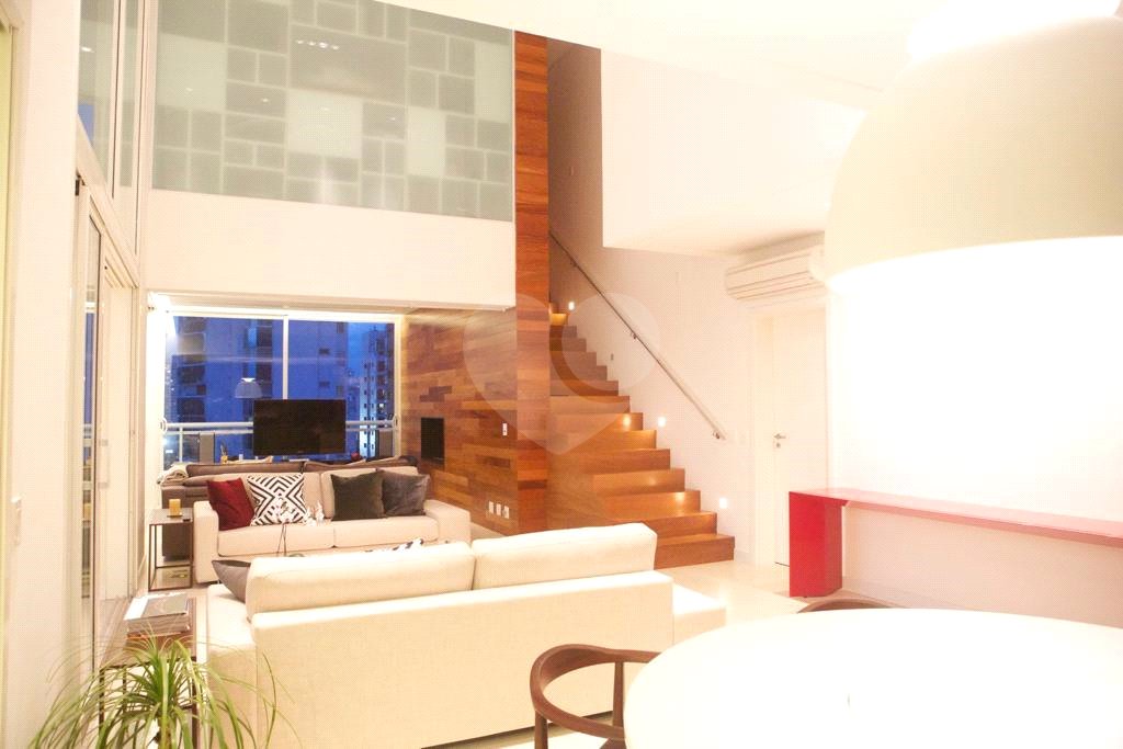 Apartamento à venda com 3 suítes em Vila Mariana, São Paulo, SP