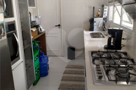 Apartamento à venda com 3 quartos, sendo 1 suíte,  no Centro, São Bernardo do Campo, SP