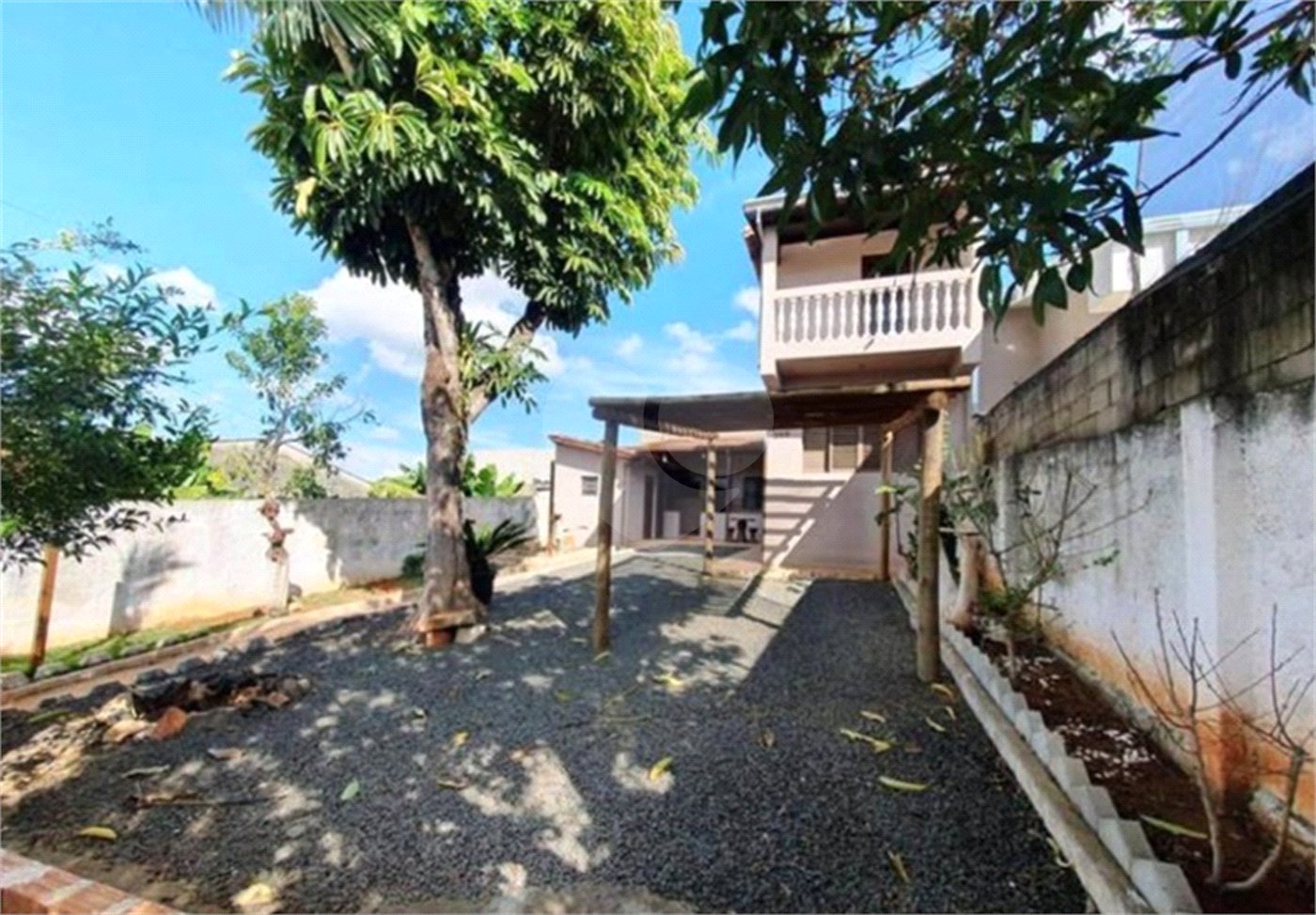 Casa à venda com 3 quartos, sendo 1 suíte, no Centro, Ouro Fino, MG
