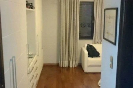Sobrado à venda com 5 quartos, sendo 2 suítes, em Brooklin Paulista, São Paulo, SP