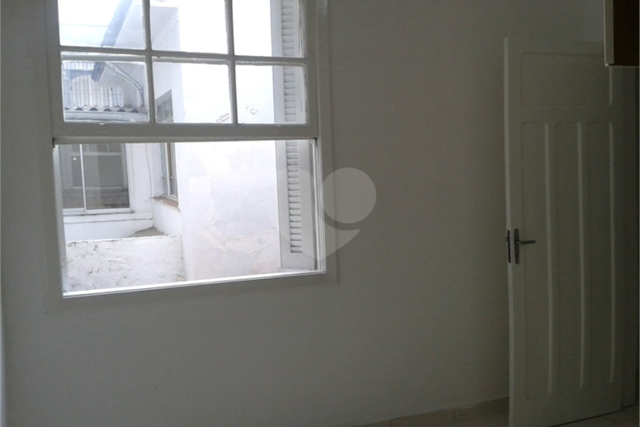 Sobrado à venda com 4 quartos em Santana, São Paulo, SP