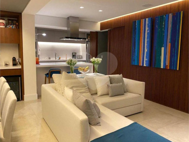 Apartamento à venda com 2 suítes em Brooklin, São Paulo, SP