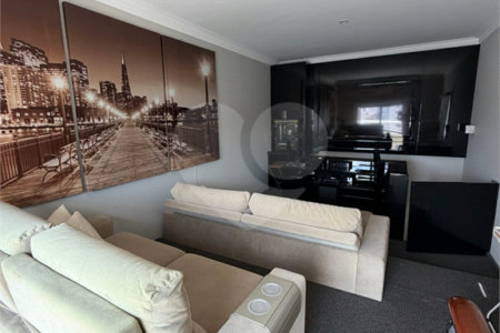 Triplex à venda com 4 suítes em Santa Teresinha, São Paulo, SP