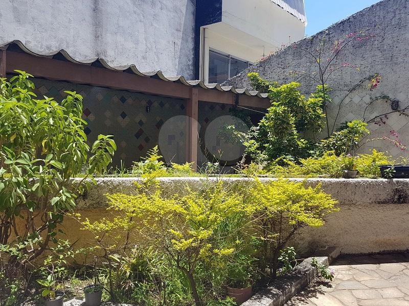 Apartamento à venda com 3 quartos, sendo 1 suíte, em Bom Retiro, São Paulo, SP