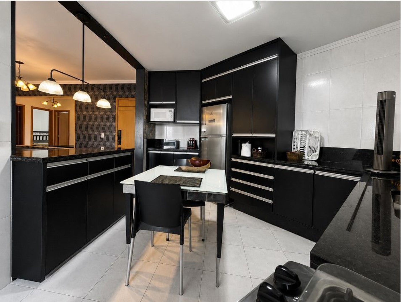 Apartamento com 2 dormitórios à venda, 89 m² por R$ 770.000,00 - Vila Guilhermina - Praia Grande/SP