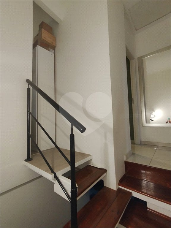 Casa à venda com 2 quartos, sendo 1 suíte, no condomínio Residencial Viva Vida, Cotia - SP