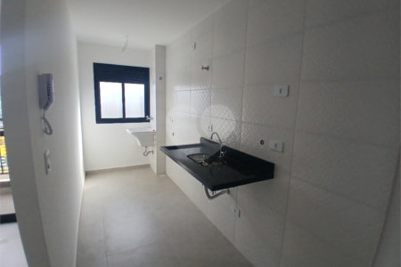 Casa à venda com 2 quartos no condomínio Sintra, São Paulo - SP