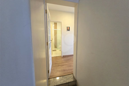 Casa à venda com 4 quartos, sendo 2 suítes,  em Vila Nastri, Itapetininga, SP