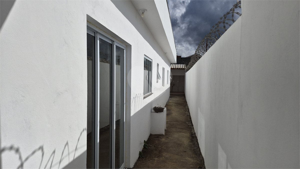 Casa à venda com 1 quarto, sendo 2 suítes, em Vila Nastri, Itapetininga, SP