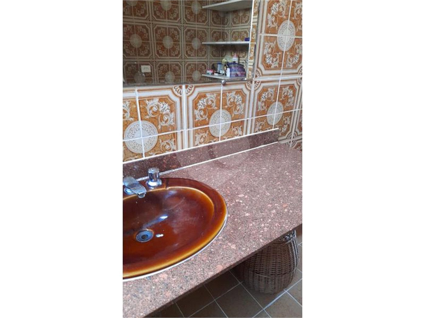 Casa à venda ou para alugar com 5 quartos, sendo 1 suíte, em Vila Romero, São Paulo, SP