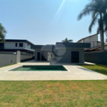Casa à venda com 3 suítes no condomínio Shambala II, Atibaia - SP
