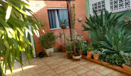 Casa à venda com 2 quartos em Vila Aurora, Itapetininga, SP