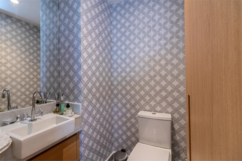 Apartamento à venda com 2 suítes em Santo Amaro, São Paulo, SP