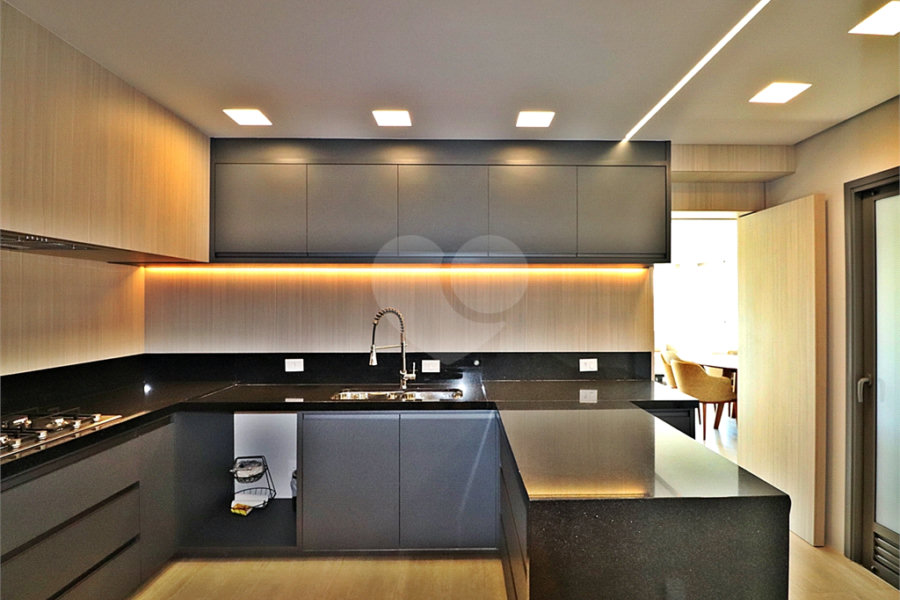 Apartamento à venda com 4 suítes em Santana, São Paulo, SP