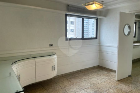 Apartamento à venda com 4 suítes em Vila Suzana, São Paulo, SP
