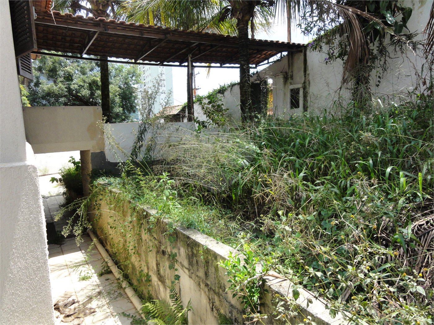 Casa Térrea à venda ou para alugar com 4 quartos em Jardim Floresta, São Paulo, SP