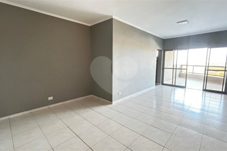 Apartamento à venda com 3 quartos, sendo 1 suíte, no Centro, Três Lagoas, MS