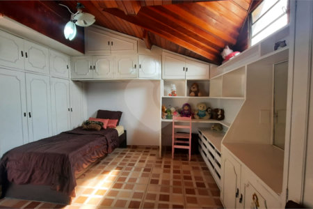 Sobrado para alugar com 3 quartos, sendo 2 suítes, em Interlagos, São Paulo, SP