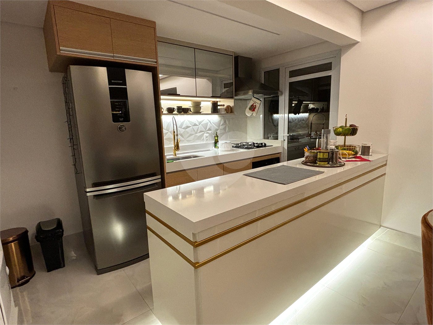 Apartamento à venda com 2 suítes em Vila Anastácio, São Paulo, SP