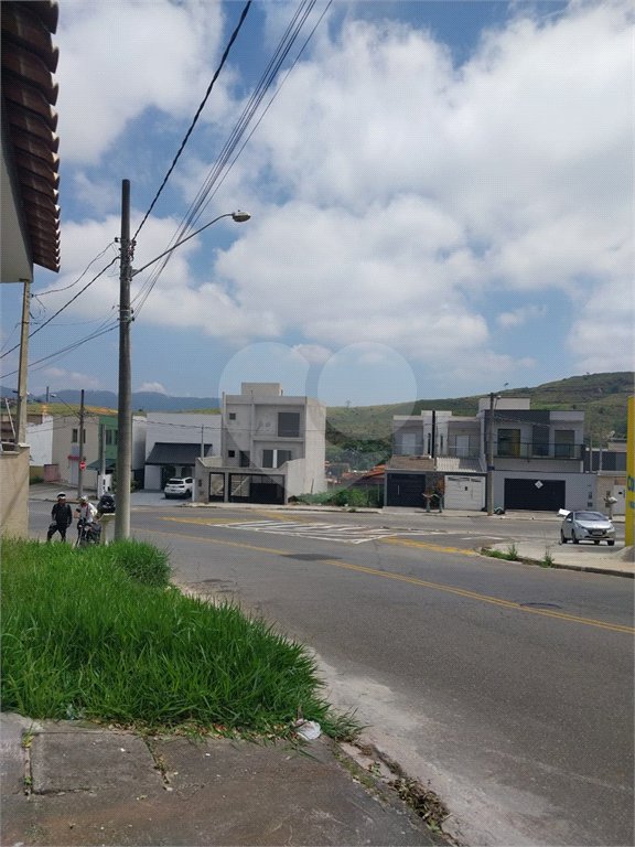 Casa Térrea à venda com 3 quartos, sendo 1 suíte,  em Villa Di Cesar, Mogi das Cruzes, SP
