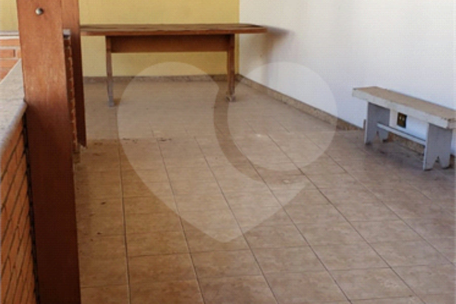Sobrado à venda com 3 quartos, sendo 1 suíte, em Tremembé, São Paulo, SP