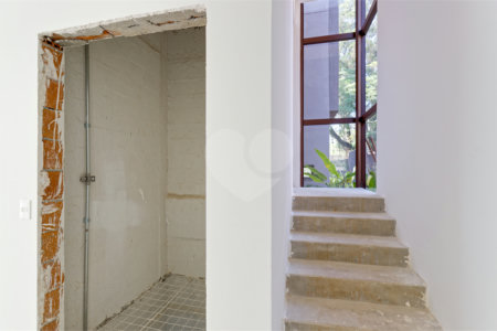 Casa à venda com 4 suítes no condomínio Casa Flora Badra, São Paulo - SP