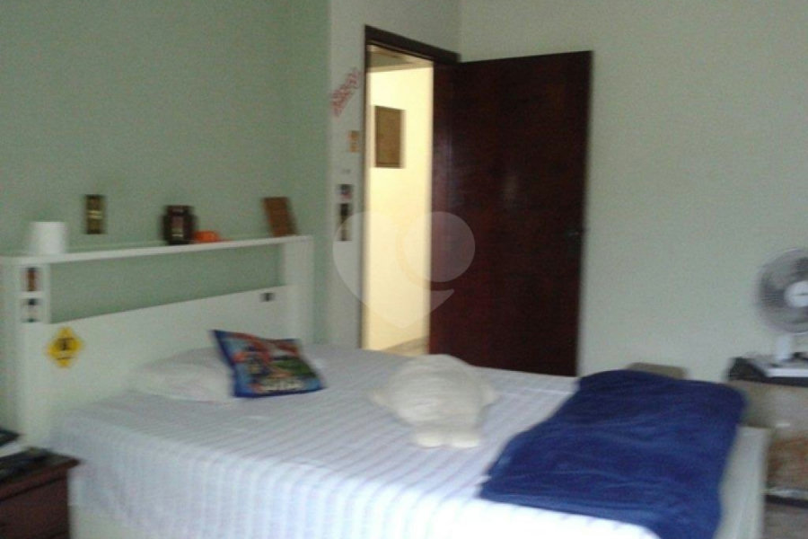 Sobrado à venda com 3 quartos, sendo 1 suíte, em Tremembé, São Paulo, SP
