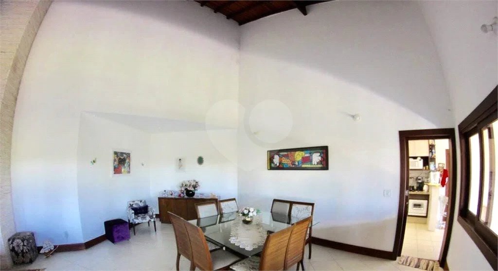 Casa à venda com 4 quartos, sendo 3 suítes, no condomínio Parque dos Manacas, Jundiaí - SP