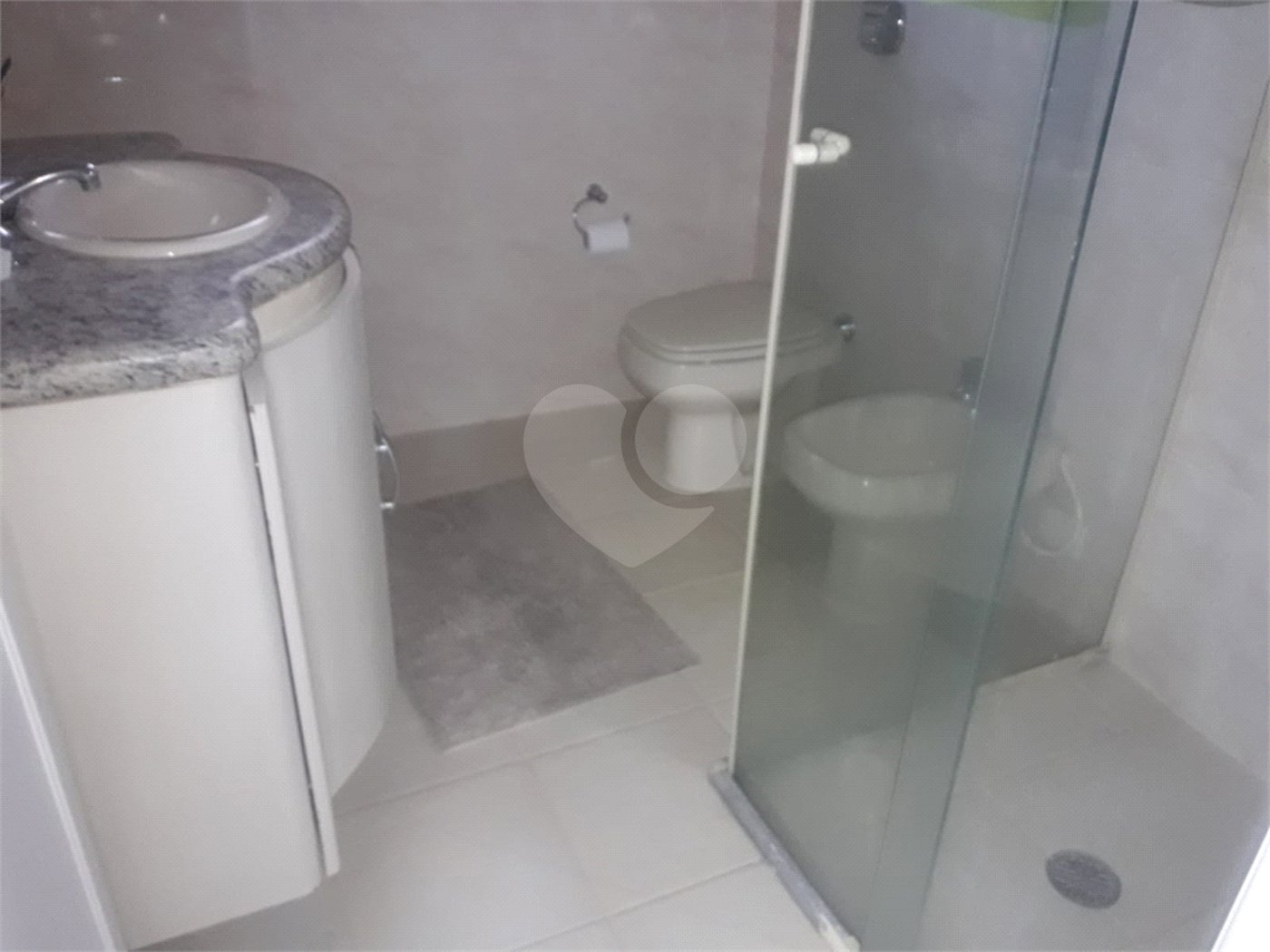 Sobrado à venda com 3 quartos, sendo 1 suíte,  em Vila Paulicéia, São Paulo, SP