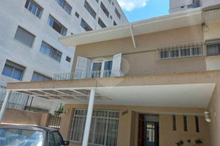 Sobrado à venda com 3 quartos em Vila Clementino, São Paulo, SP