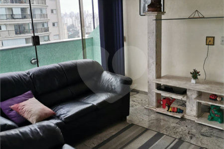 Cobertura à venda com 3 quartos em Vila Gumercindo, São Paulo, SP