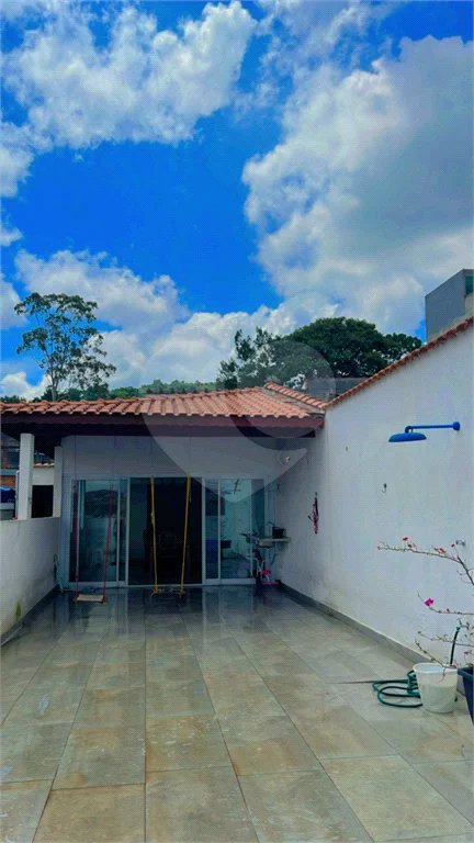 Sobrado à venda com 2 quartos, sendo 1 suíte, em Tremembé, São Paulo, SP