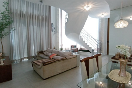 Casa à venda com 3 suítes no condomínio Vila do Sol, Valinhos - SP